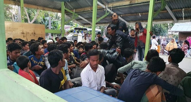 
 25 Hari Mengapung, 114 Imigran Rohingya Terdampar di Aceh