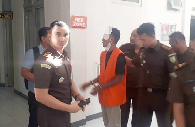 
 Kejari Aceh Tamiang Tahan Mantan Datok Alur Selalas, Diduga Korupsi Dana Desa