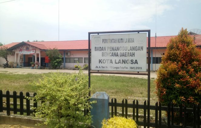 
 Tanggul Jebol, BPBD Langsa Imbau Warga Bantaran Pindah