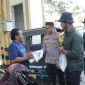 Foto : Kapolres Aceh Tamiang AKBP Imam Asfali , S.I.K. turun langsung dalam aksi Jum'at Berkah.