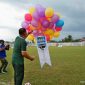 Foto : Kasrem 011/LW, Letkol Czi M. Ridha Has, memotong balon udara pada pembukaan turnamen.