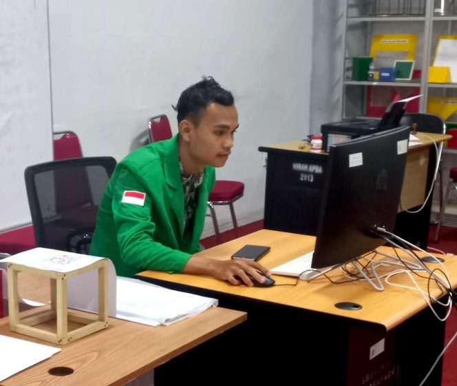 
 Mahasiswa IAIN Langsa, Fahri.