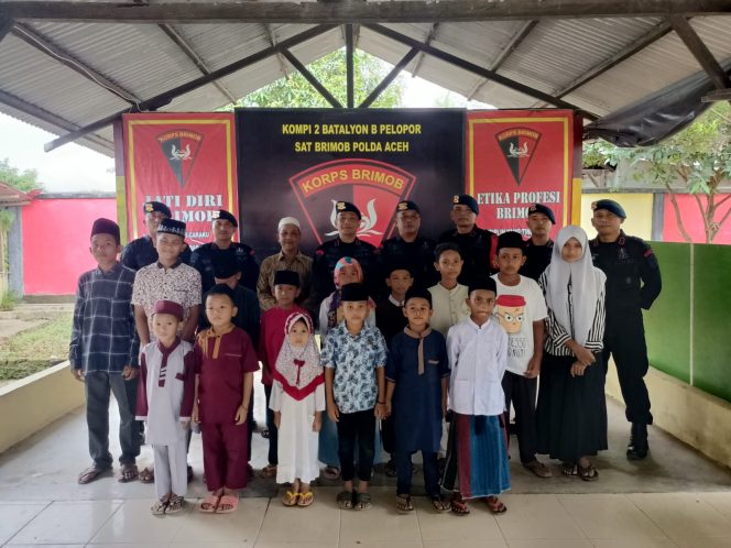 
 HUT Brimob ke-77, Kompi Aramiyah Santuni Anak Yatim