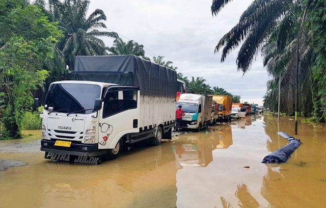 Banjir Tamiang Masuki Hari Keenam, Akses Transportasi Medan – Banda Aceh masih Lumpuh Total