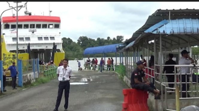 
 foto: Suasana Pelabuhan Penyeberangan Sinabang.