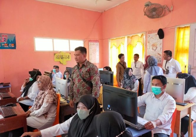 
 Ribuan Calon Anggota PPS Ikuti Seleksi CAT