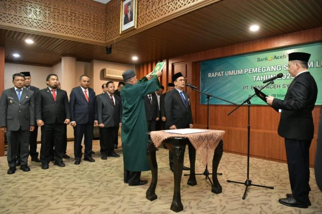 
 Muhammad Syah Resmi Jabat Dirut Bank Aceh Syariah