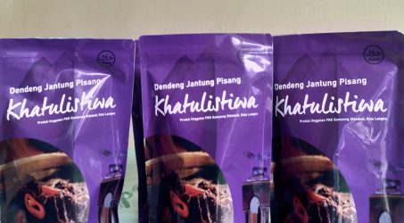 Hasil Desain Kemasan Produk Dendeng Jantung Pisang Gampong Sidodadi dari Tim PKM Unsam.