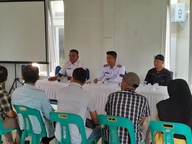 
 Perkuat Sinergi, Camat Langsa Lama Ajak PPK dan Panwascam Diskusi Kepemiluan