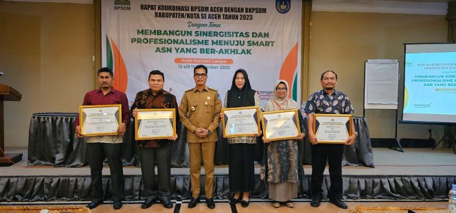 
 BKPSDM Langsa Raih Penghargaan Corporate University