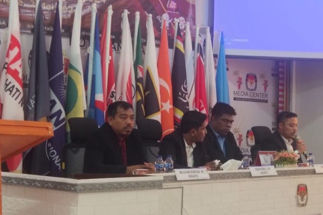 
 KIP Langsa Tetapkan 25 Anggota DPRK Terpilih Hasil Pemilu 2024