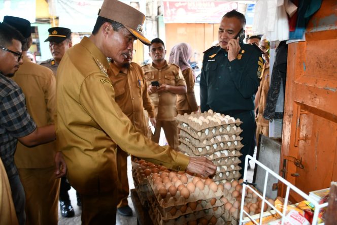 
 Pj Wali Kota Langsa Tinjau Pasar