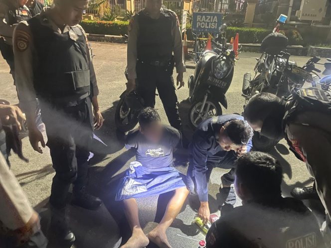 
 Diduga Edar Sabu, Seorang Pria Diciduk Polisi di Taman Krueng Langsa