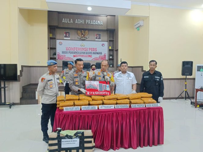 
 Polres Langsa Tangkap Seorang Pemuda Asal Sumut Bawa 58 Kg Ganja dan Senpi