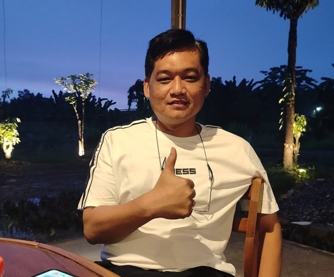 
 Ketua tim Pemenangan Paslon 02. Jeffry-Haikal, H. Ilham Pangestu