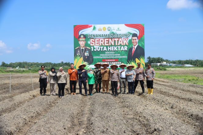 
 Kapolres Langsa Tanam Jagung