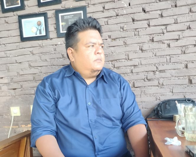 
 Ketua LSM KAMPAK M. Aris Setiawan, SH.