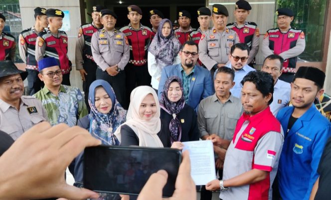 
 Elemen Sipil Layangkan Somasi ke DPRK Langsa, Desak Percepatan Pelantikan Wali Kota Terpilih