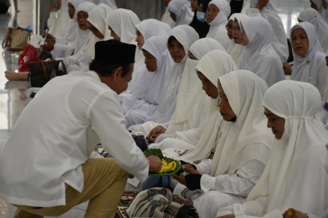 
 186 Calon Jamaah Haji Kota Langsa Dipeusijuk