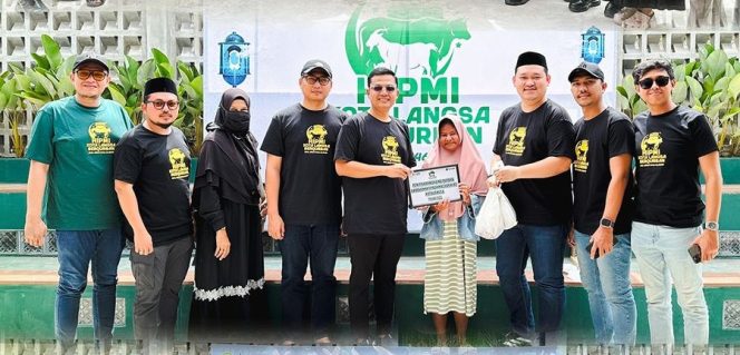 
 Sembelih Empat Ekor Sapi, Ketua HIPMI Langsa: Idul Adha Momentum Berbagi