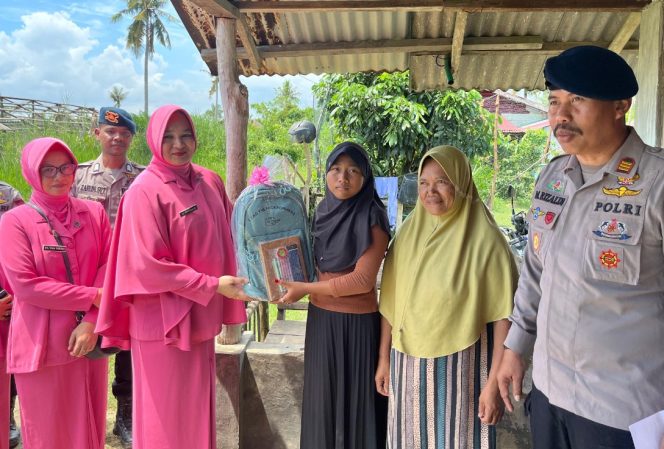HUT ke-80, Brimob Aramiyah Baksos Anjangsana