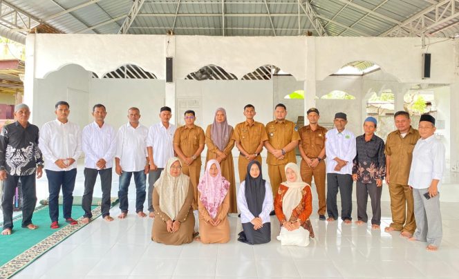 
 Monev Camat Langsa Barat, Warga Apresiasi Kebijakan Wali Kota Distribusi BLT dan BLP