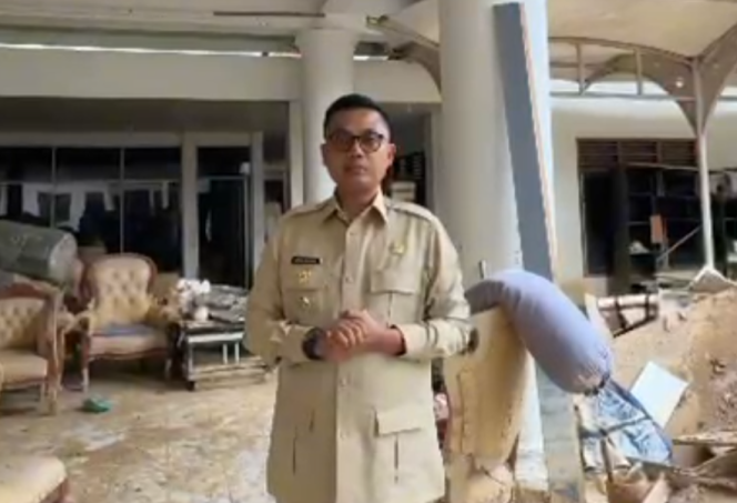 
 Wali Kota Langsa Kembali Bagikan Bantuan Pangan 10 Kg Beras