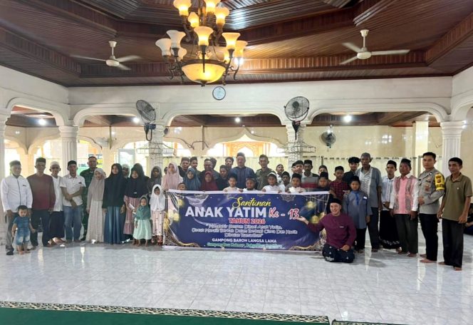 
 Jelang Lebaran, Gampong Baroh Langsa Lama Santuni Puluhan Anak Yatim