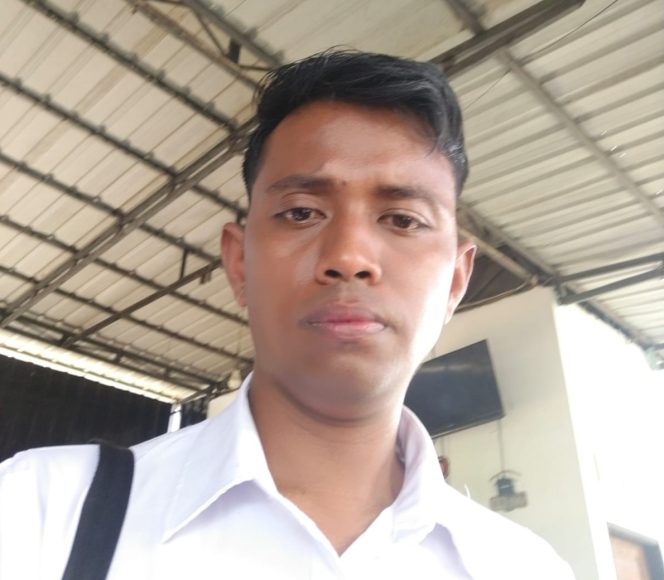 
 Sekdes Gampong Alue Pineung Timue Mulqan Afrizan, SH.