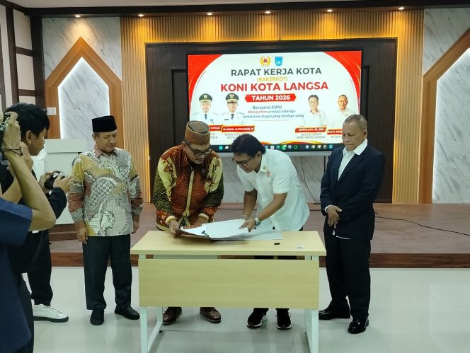 
 Penandatanganan MoU antara IAIN Langsa dan KONI Kota Langsa pada Rakerkot KONI Kota Langsa.