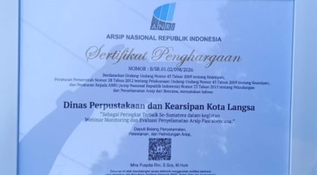 Sertifikat Penghargaan Penyelamatan Arsip Terbaik SE Sumatera.