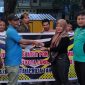 Nadita Aprilia (baju hitam) saat pelepasan Pelatnas oleh Ketua Pabsi Langsa didampingi pelatih.